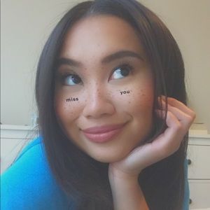 Meet your Posher, Alexis